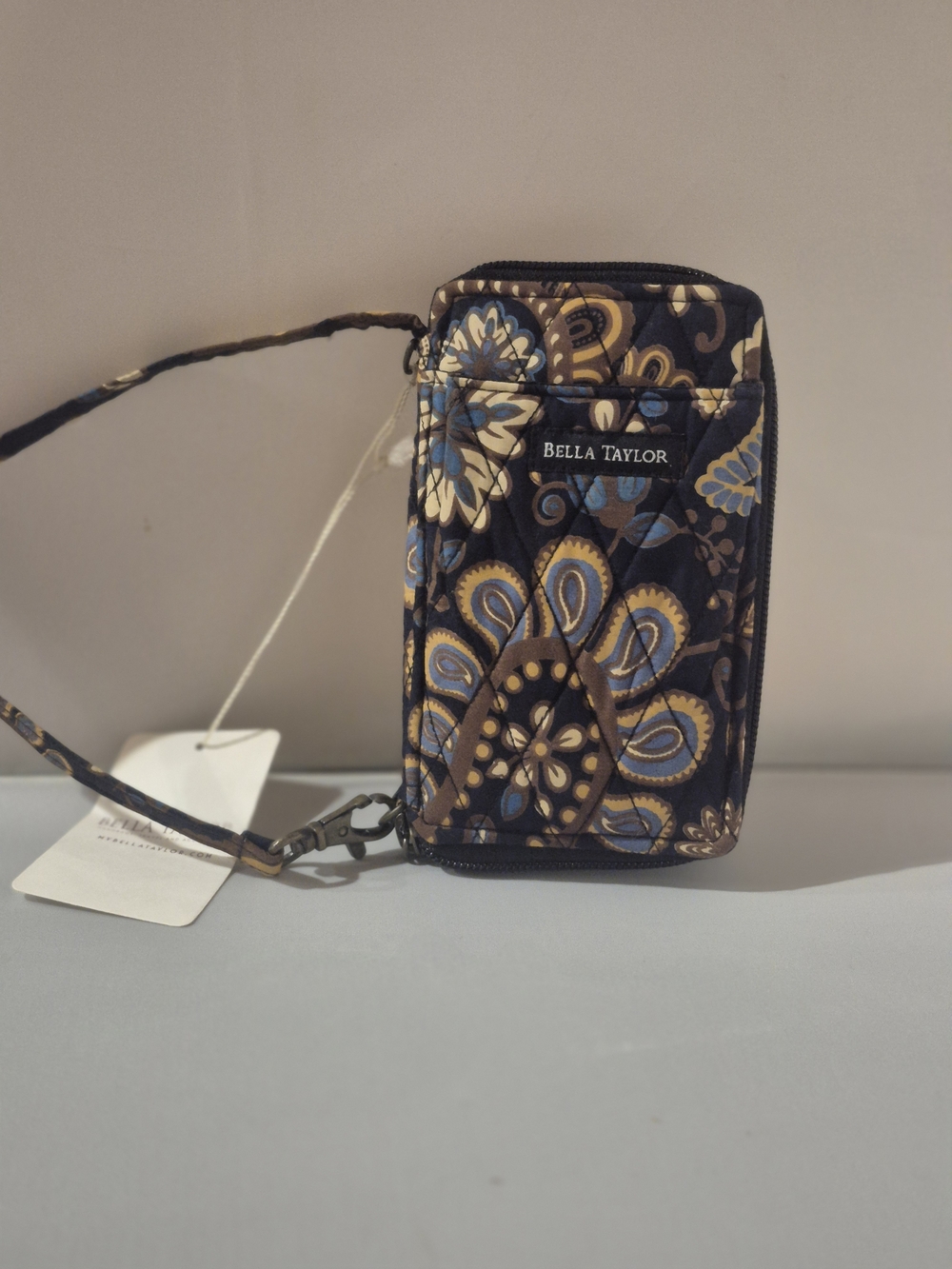 Bella Taylor Multicolor Floral Wristlet Purse Wallet Brand New Small Strap Zips